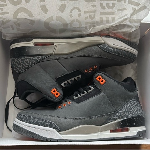 Air Jordan 3 Fear - Picture 3 of 8